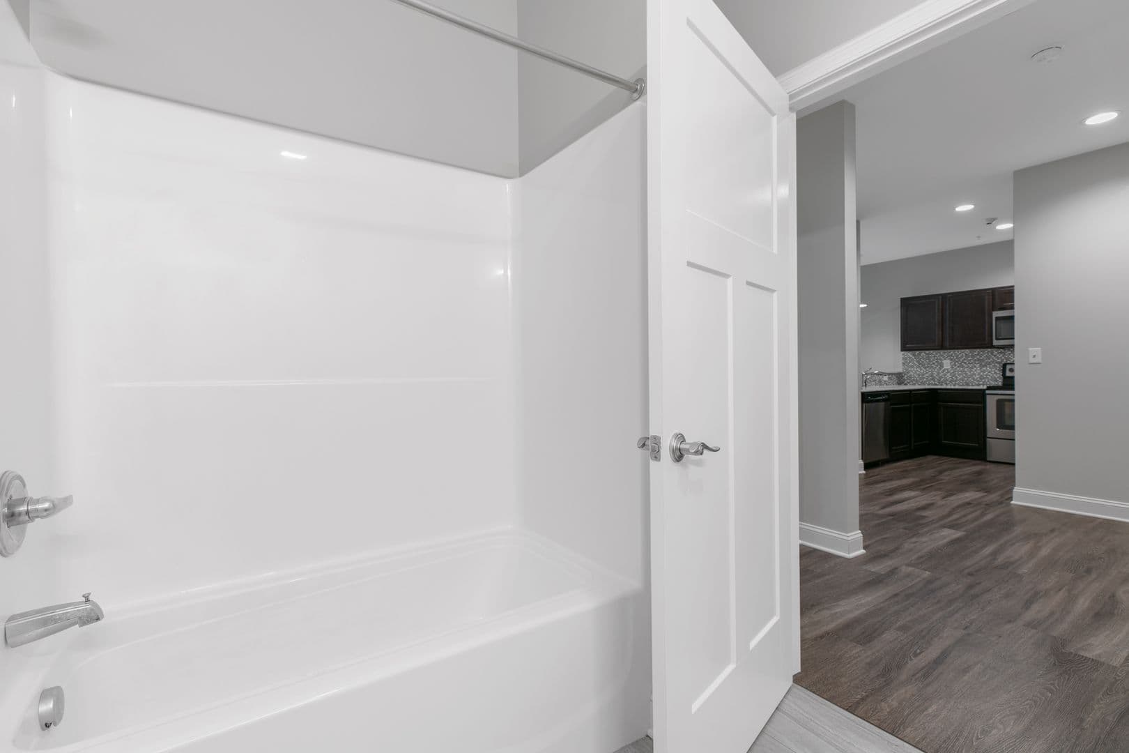 Albany Apartment: 85 Dana Ave