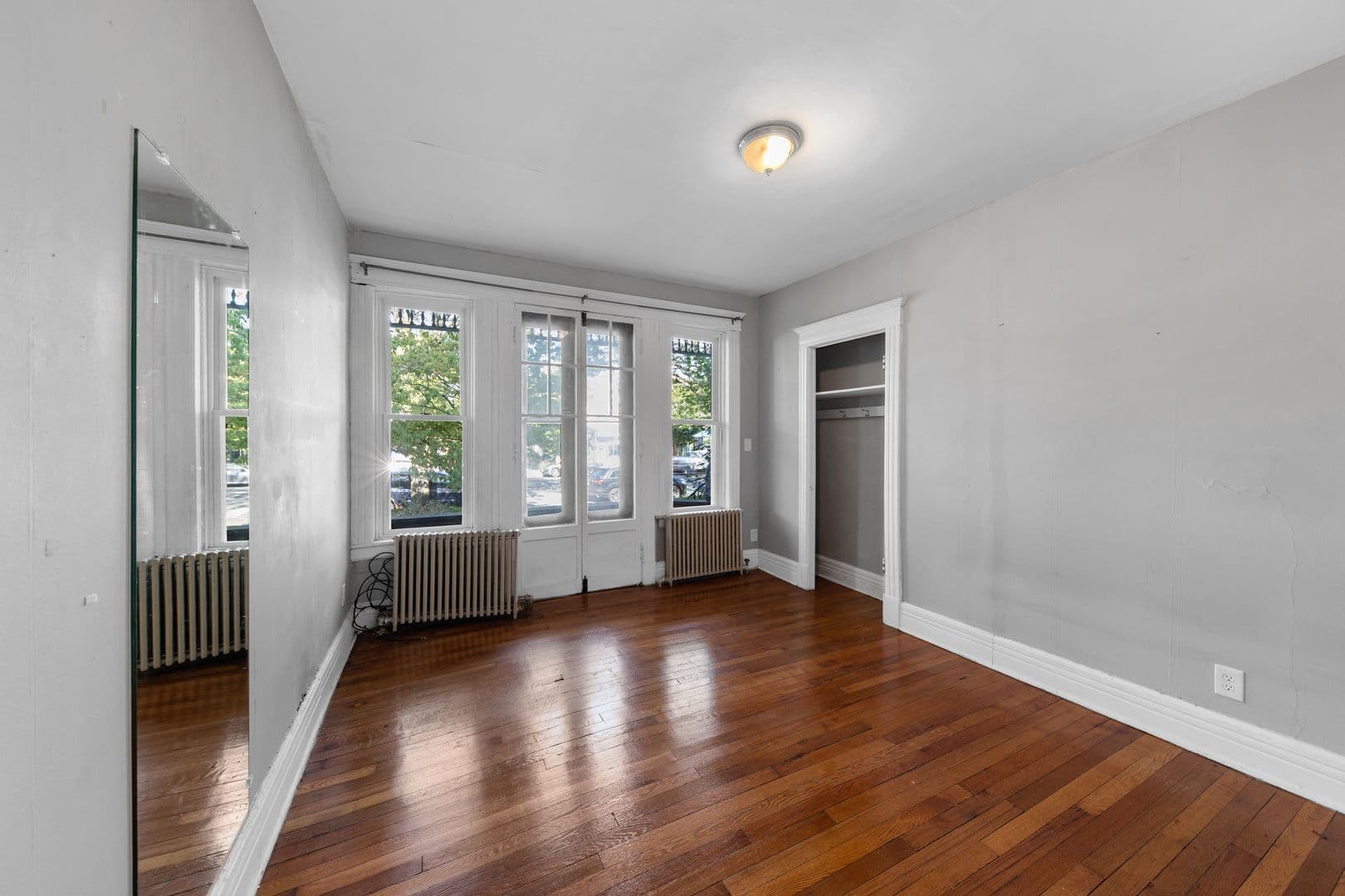 Albany Apartment: 800 Madison Ave
