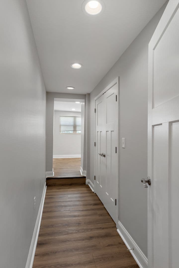 Albany Apartment: 536 Madison Ave