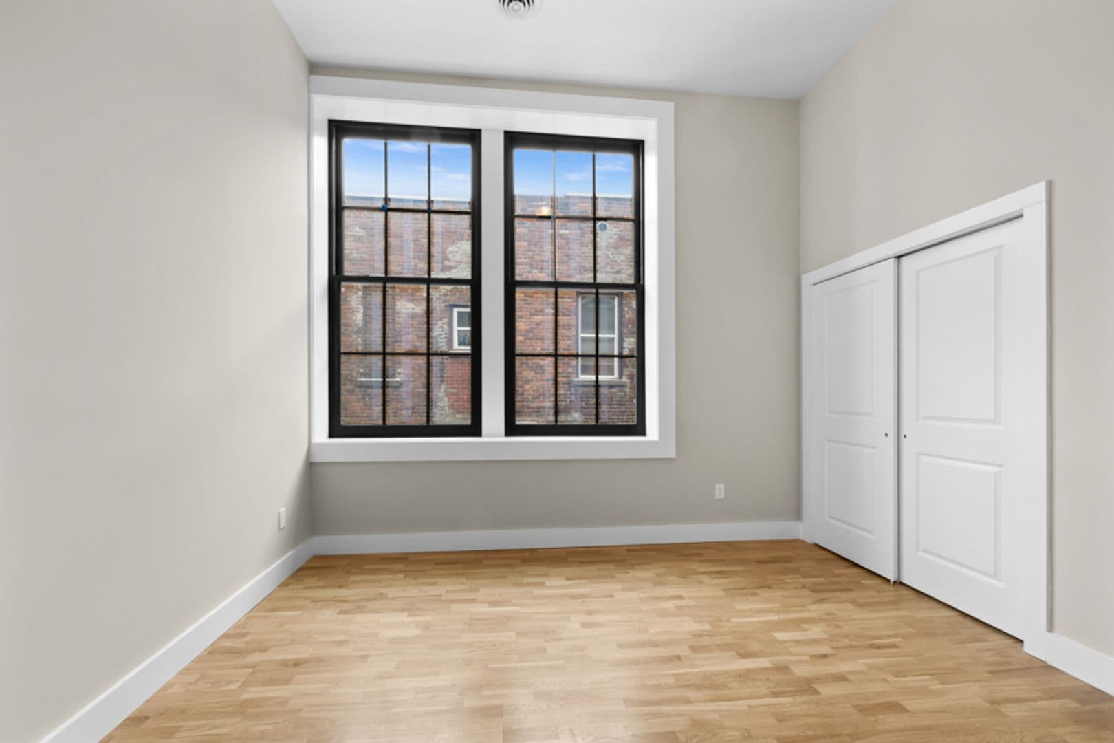 Cohoes Apartment: 45 Johnston Avenue