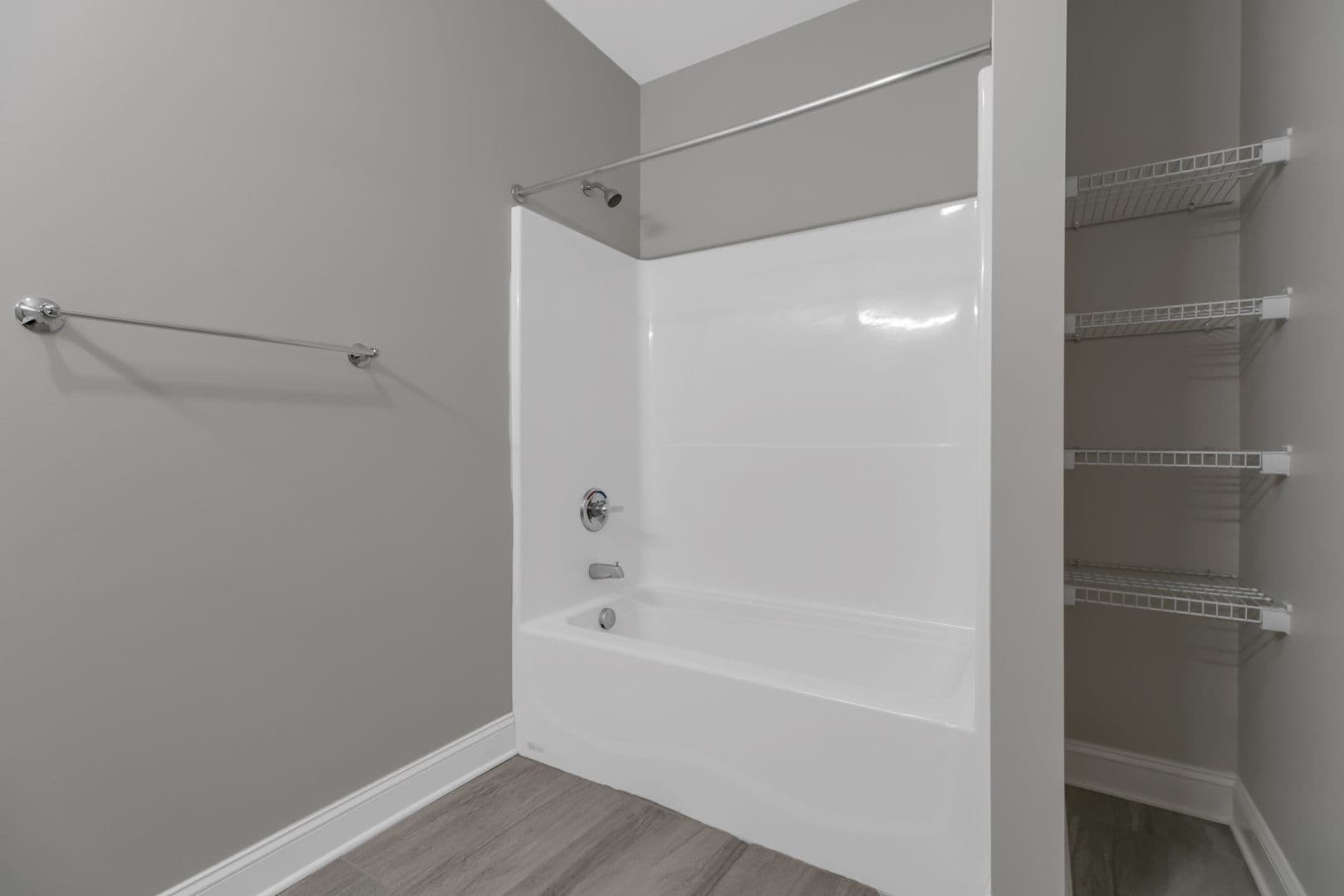 Albany Apartment: 85 Dana Ave