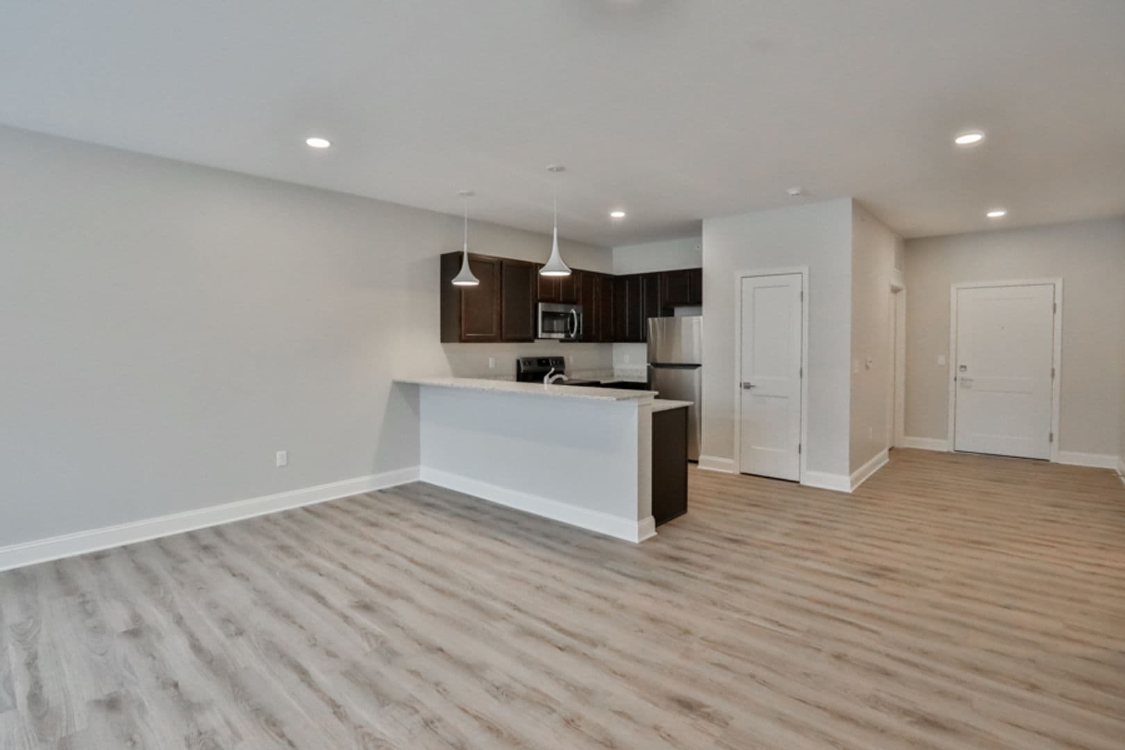 Albany Apartment: 36 Hackett Blvd