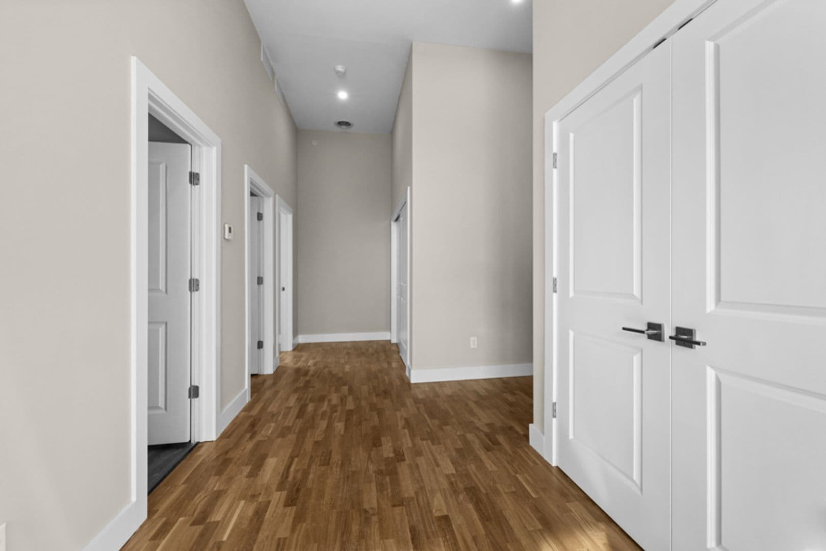 Cohoes Apartment: 45 Johnston Avenue