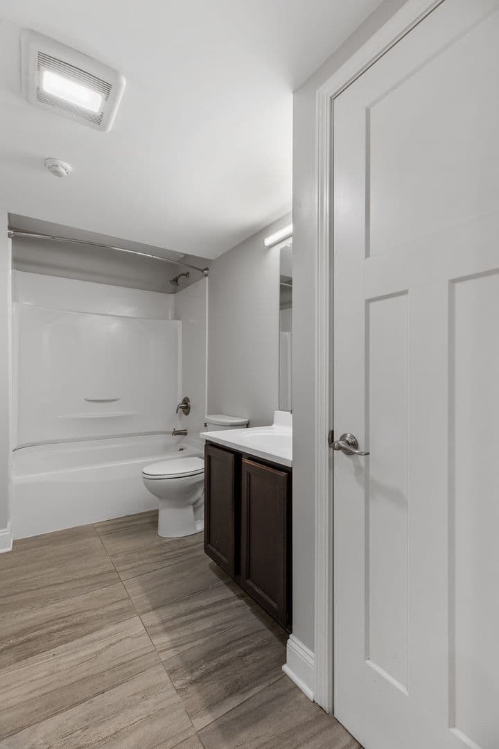 Albany Apartment: 536 Madison Ave