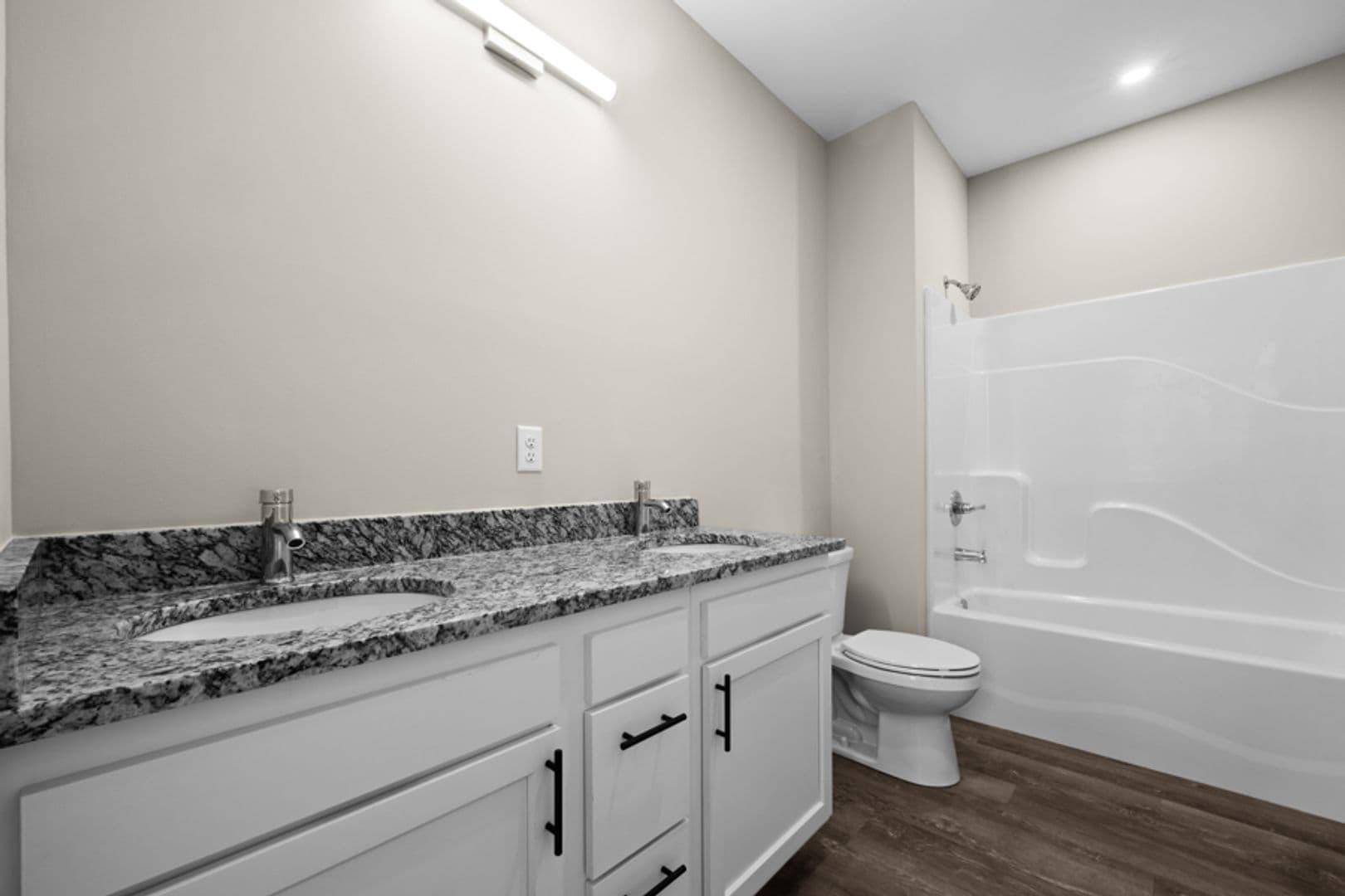 Cohoes Apartment: 45 Johnston Avenue