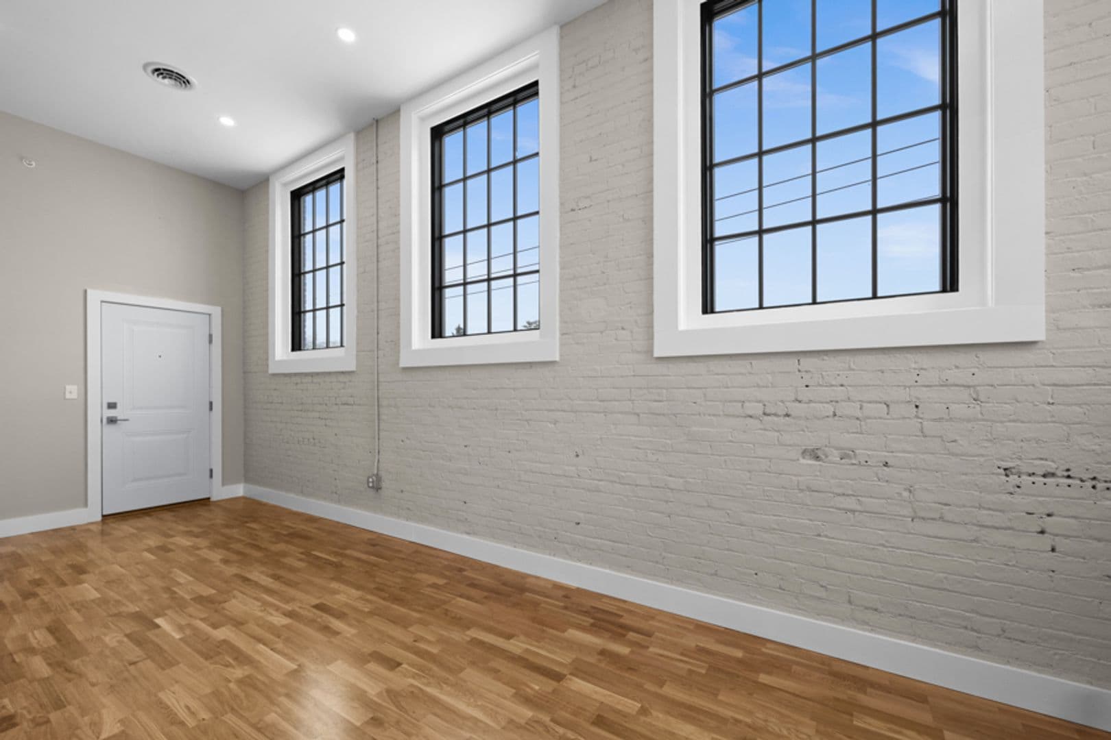 Cohoes Apartment: 45 Johnston Avenue