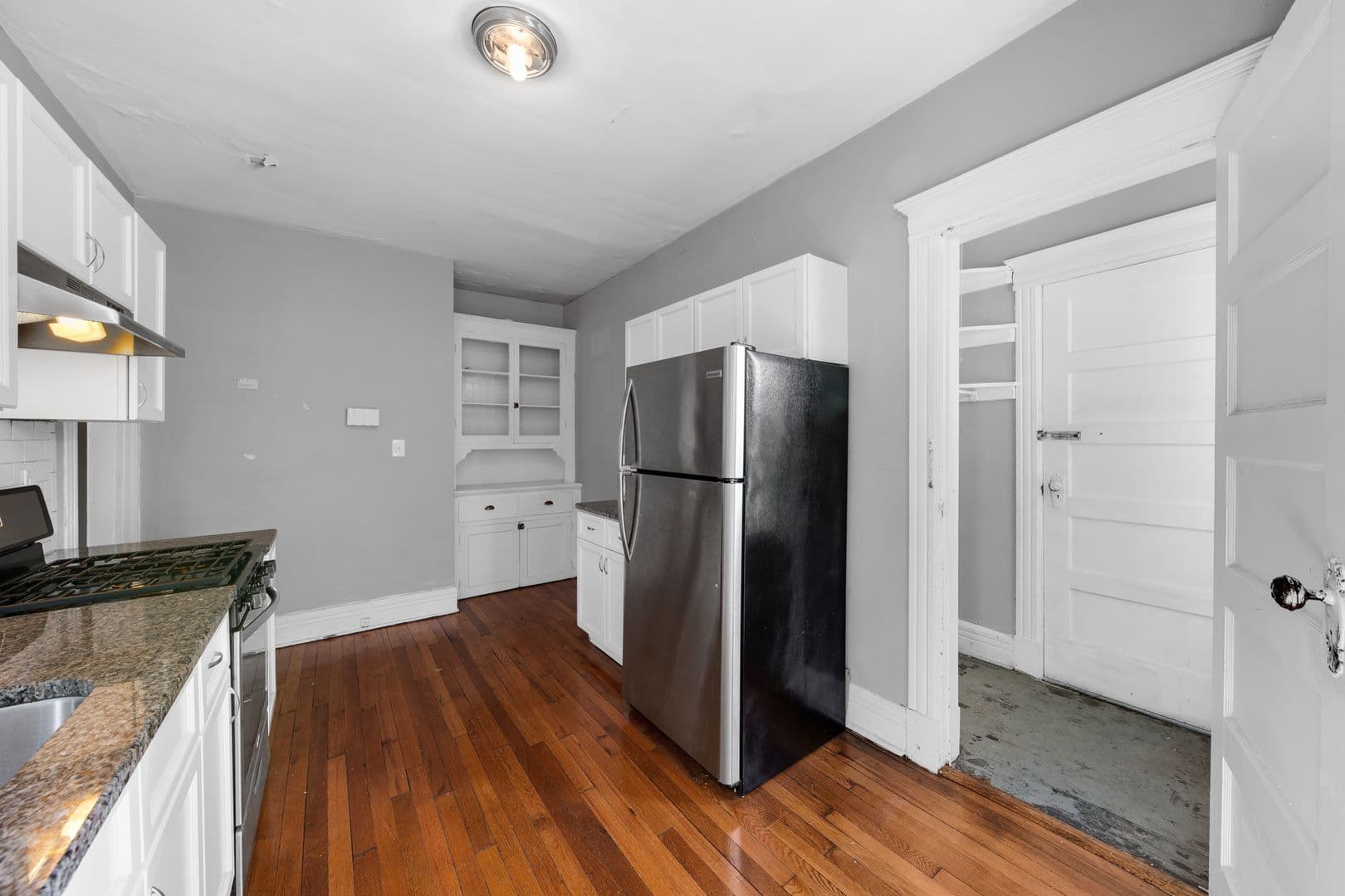 Albany Apartment: 800 Madison Ave