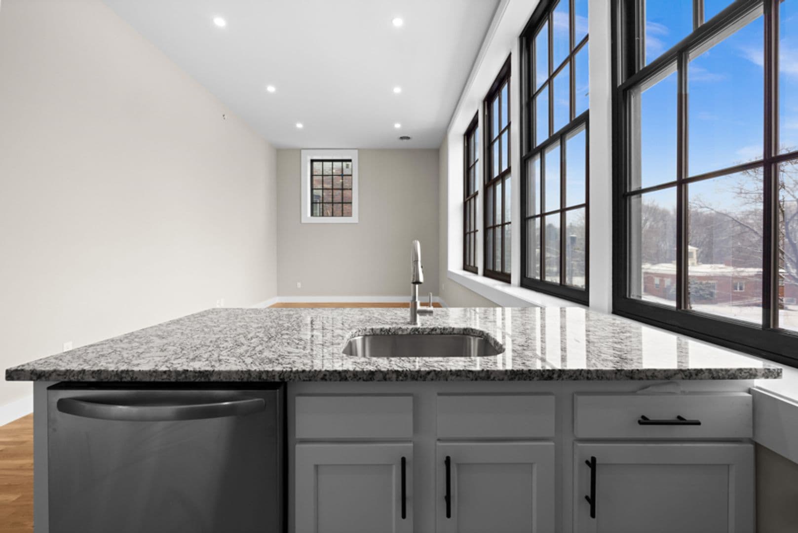Cohoes Apartment: 45 Johnston Avenue