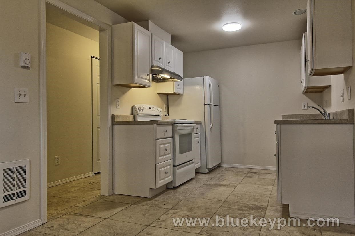 Vancouver House: 2801 E 32nd Street, Unit 3