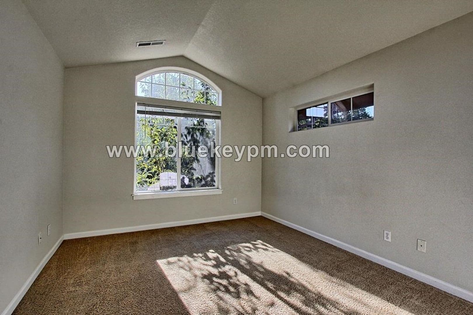 Beaverton House: 16220 SW Gage Ln