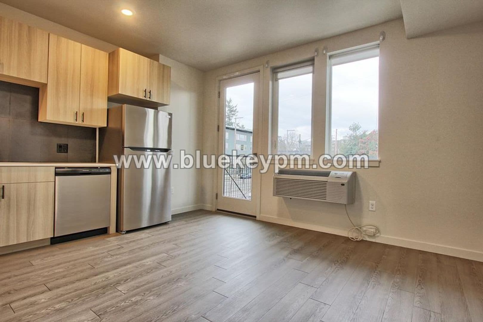 Portland Apartment: 1515 N. Simpson Street
