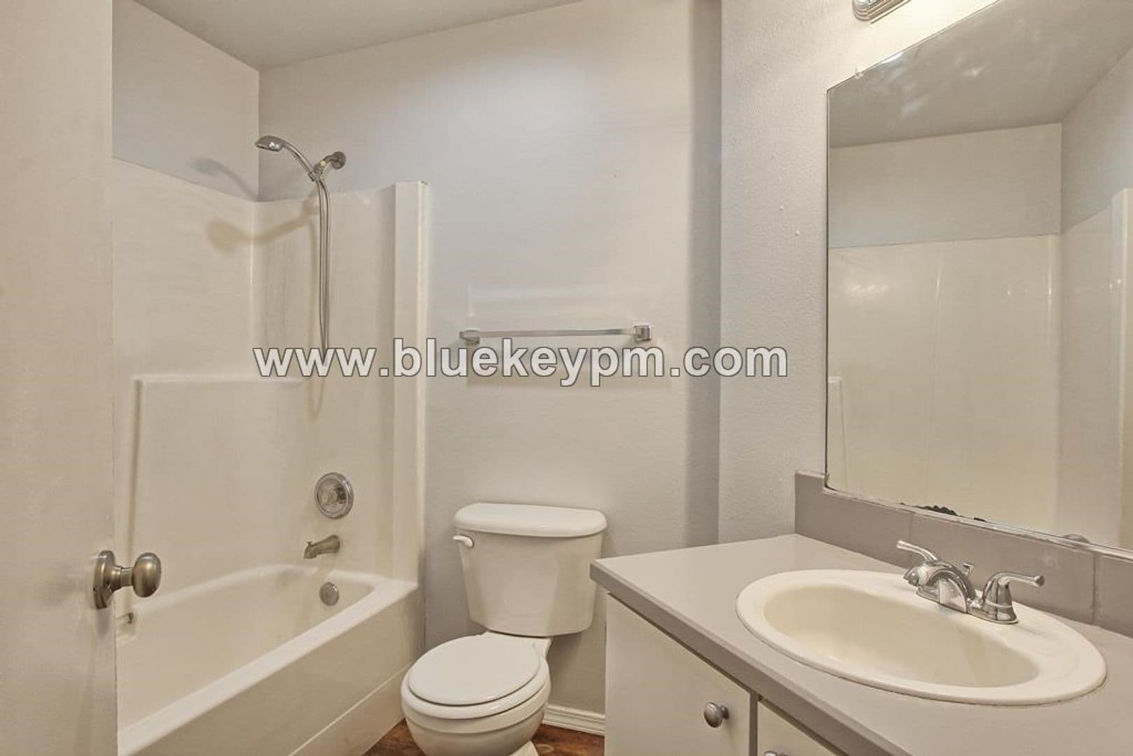Vancouver House: 5313 NE 66th Avenue  #G53