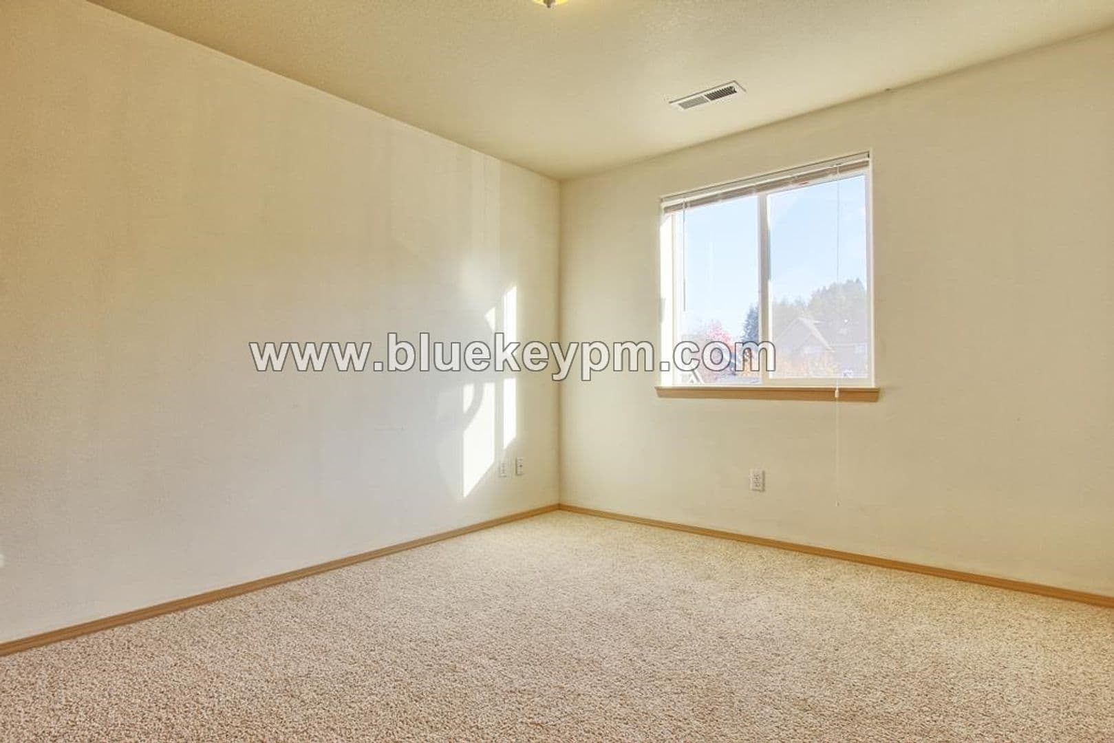Camas House: 3807 NW Fletcher Court
