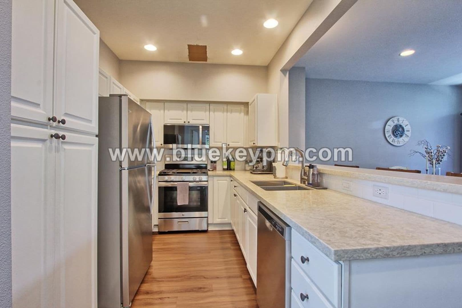 Beaverton House: 12207 SW Meader Way