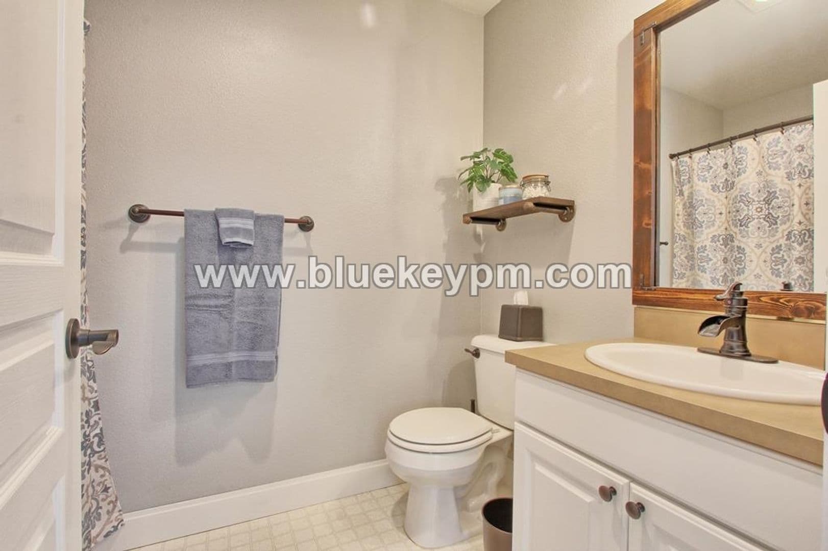 Beaverton House: 12207 SW Meader Way