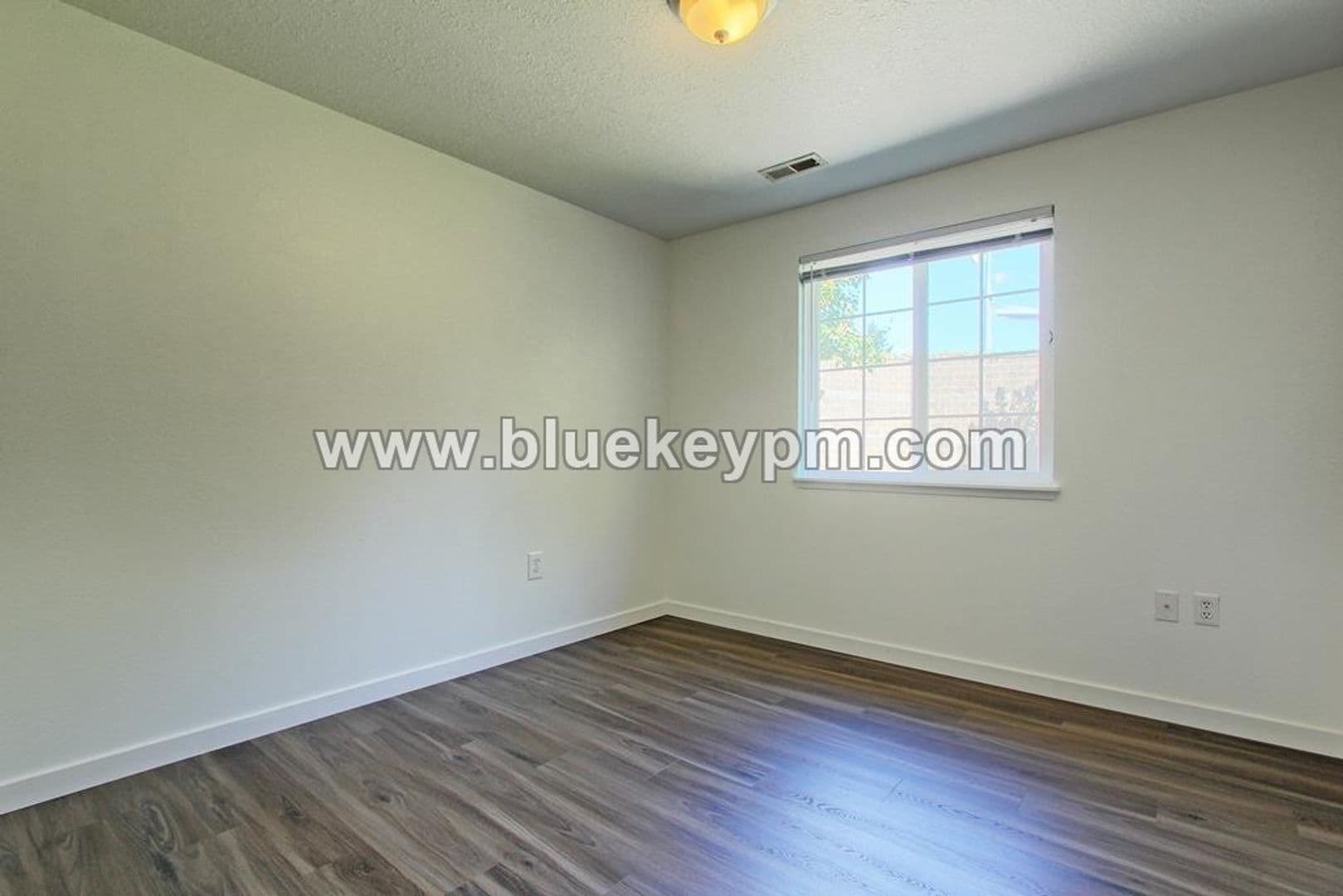 Vancouver House: 8303 NE 136th Avenue