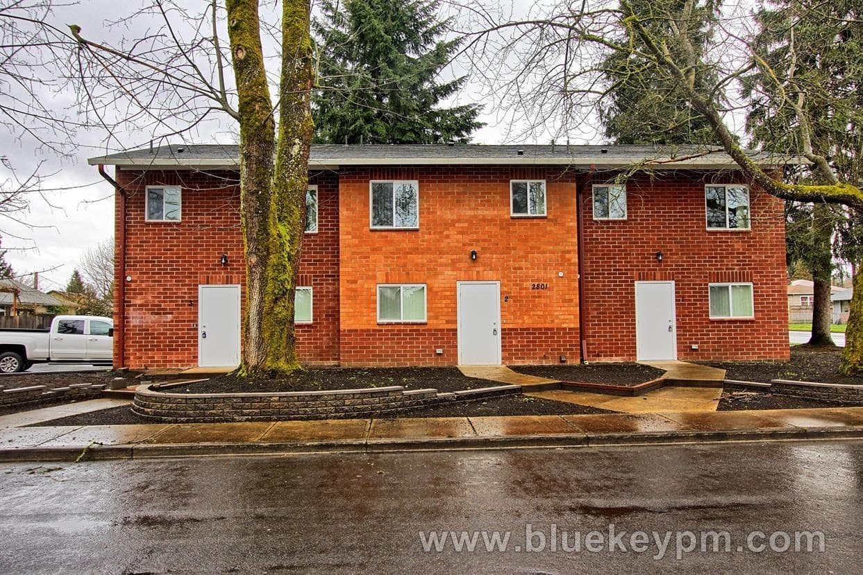 Vancouver House: 2801 E 32nd Street, Unit 3