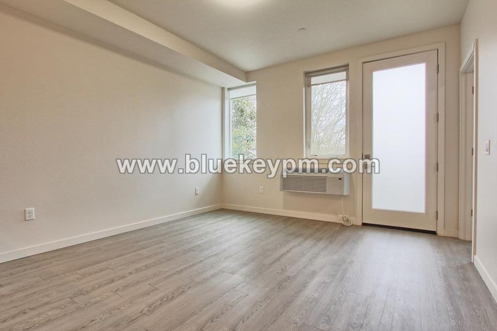 Portland Apartment: 1515 N. Simpson Street