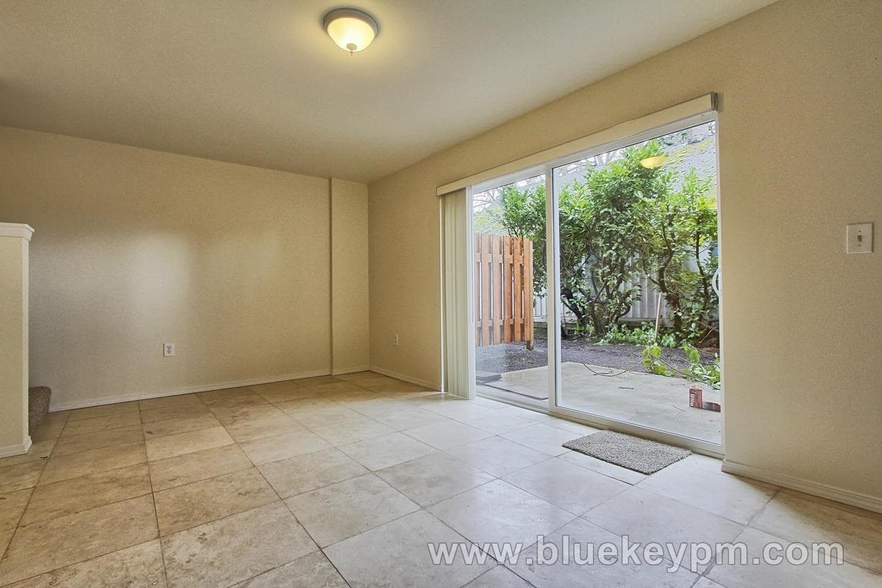 Vancouver House: 2801 E 32nd Street, Unit 3