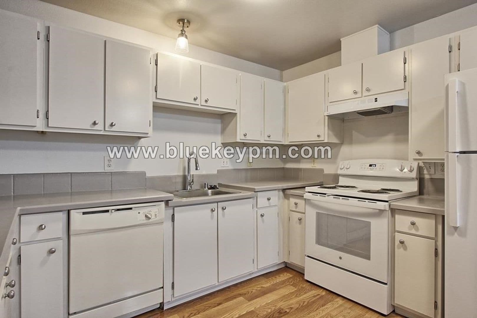 Vancouver House: 5313 NE 66th Avenue  #G53