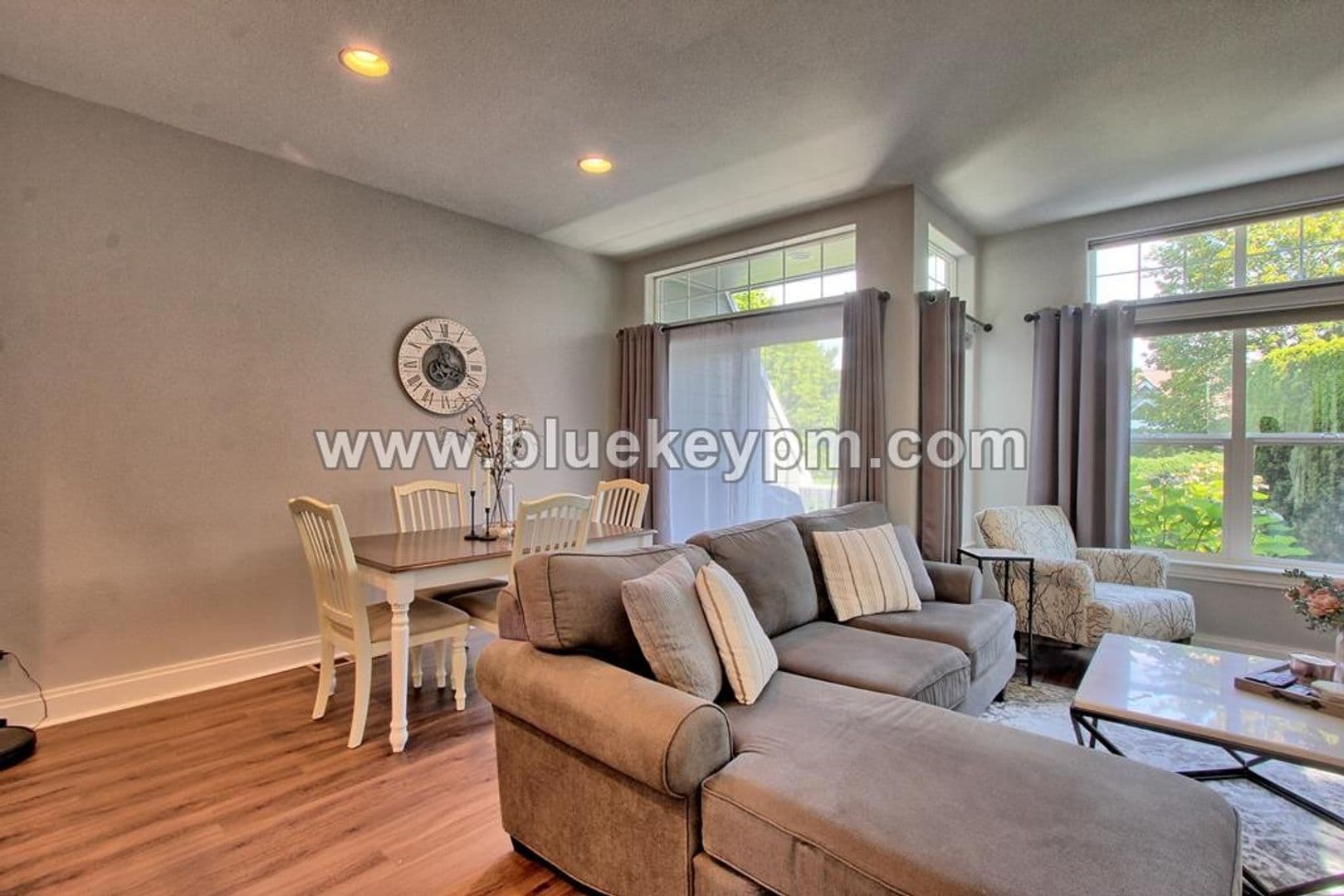 Beaverton House: 12207 SW Meader Way