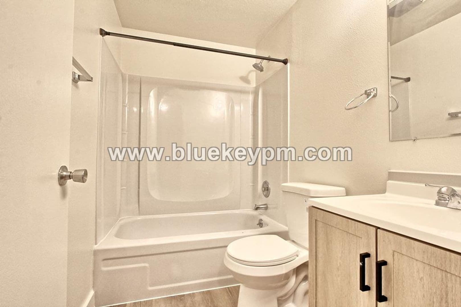 Lake Oswego Apartment: 1330 - 1350 Parrish Street
