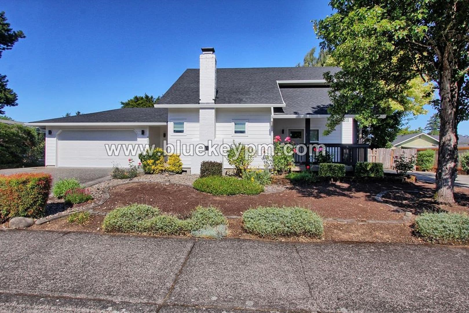 Vancouver House: 707 NE 160th Avenue
