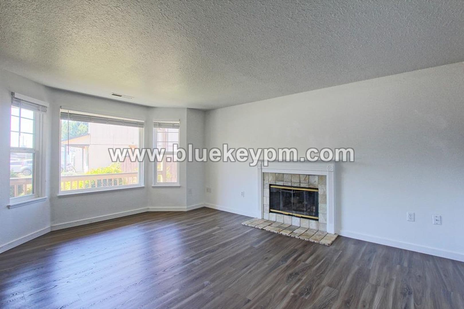 Vancouver House: 8303 NE 136th Avenue