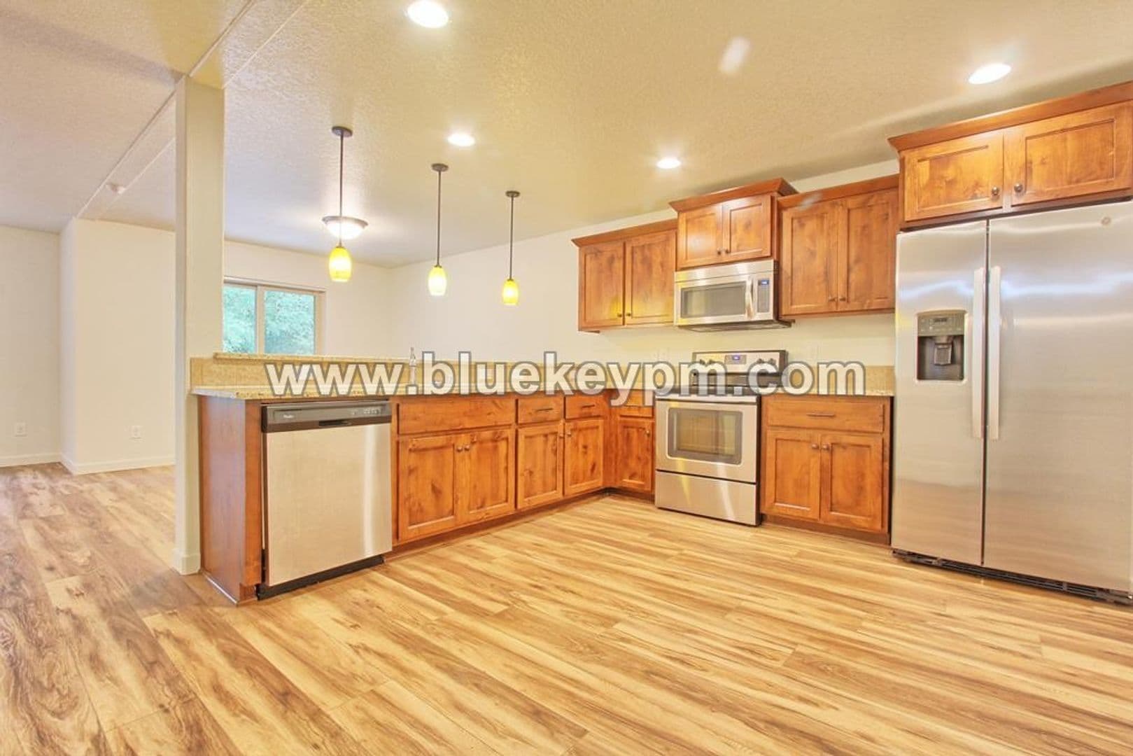Ridgefield House: 121 N. 42nd Place