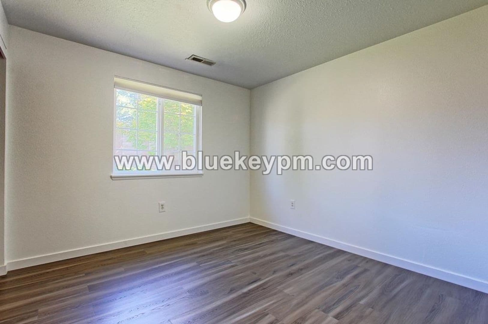 Vancouver House: 8303 NE 136th Avenue
