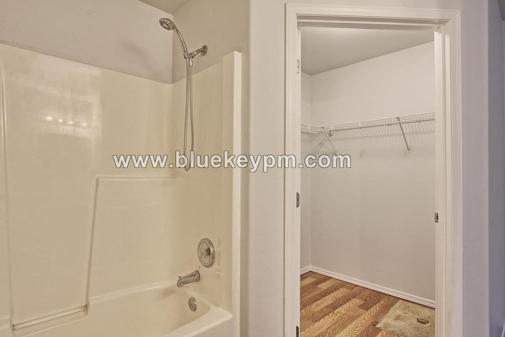 Vancouver House: 5313 NE 66th Avenue  #G53