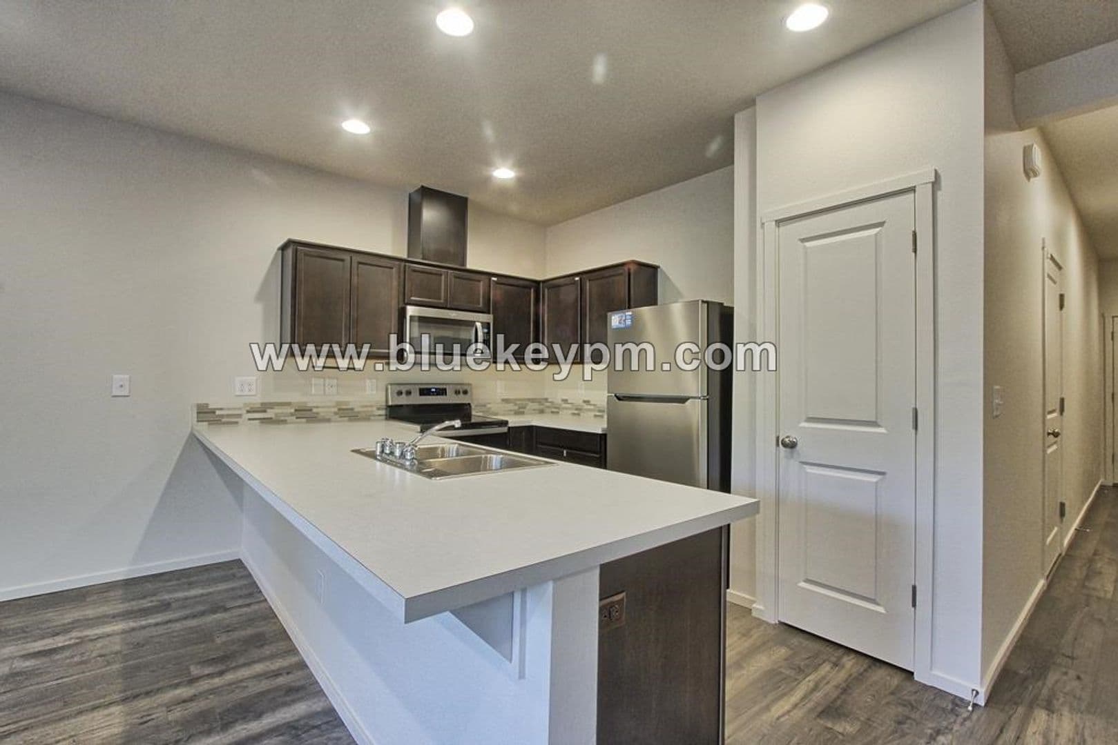 Vancouver House: 2121 NE 118th Place