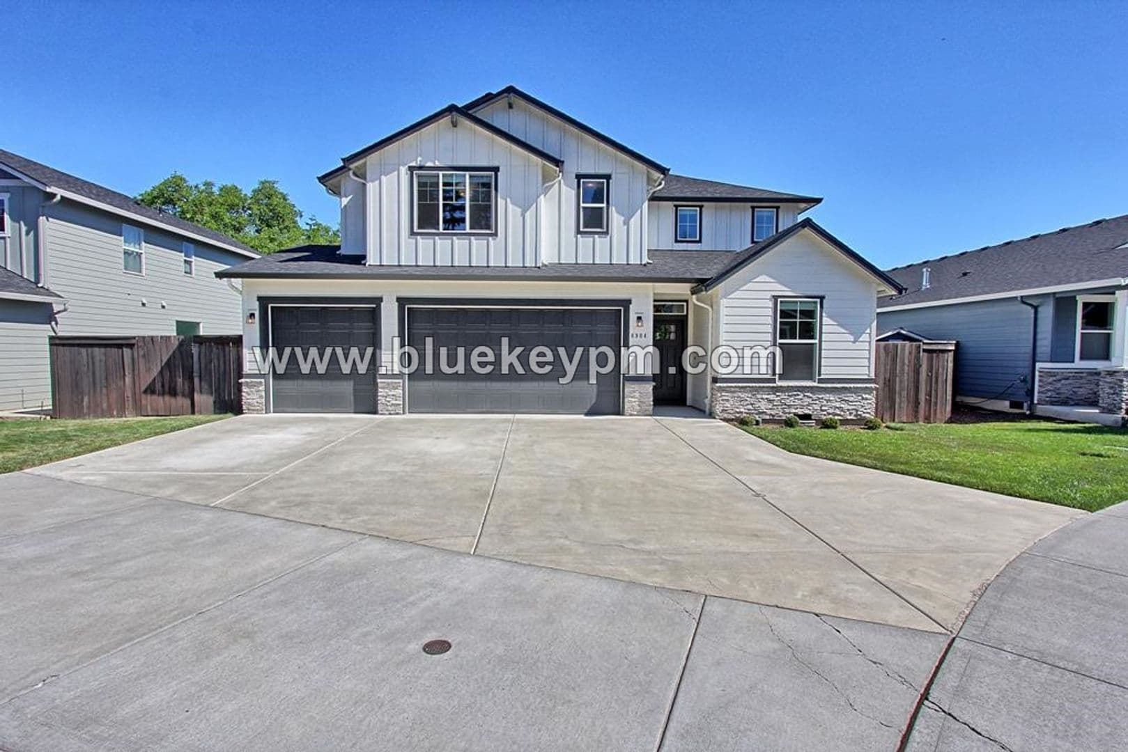 Vancouver House: 6904 NE 72nd Way