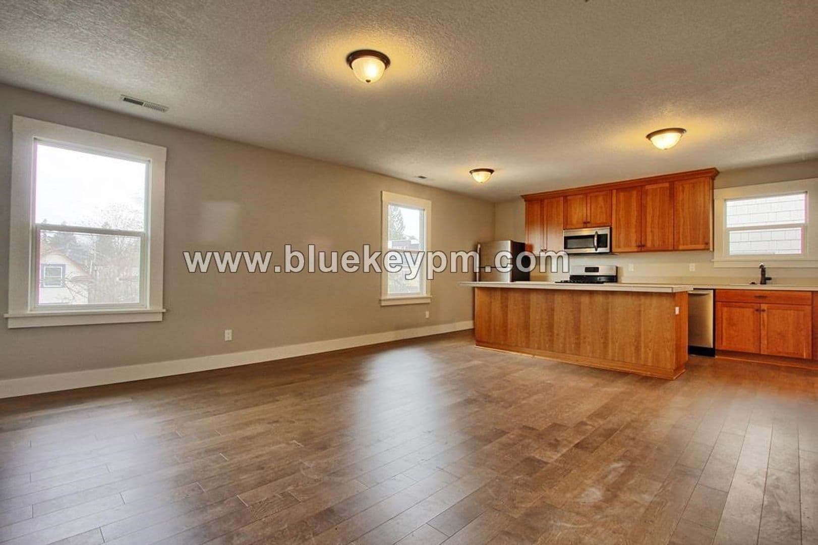 Portland Apartment: 339 N. Skidmore Street