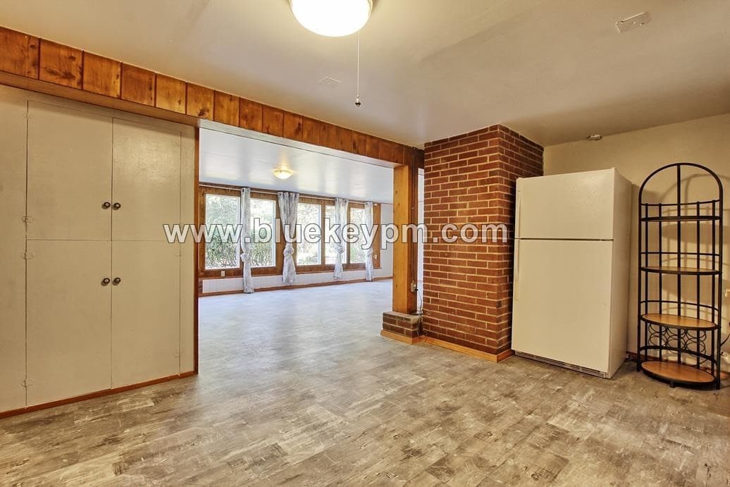 Portland House: 2952 SW Huber Street  Unit B