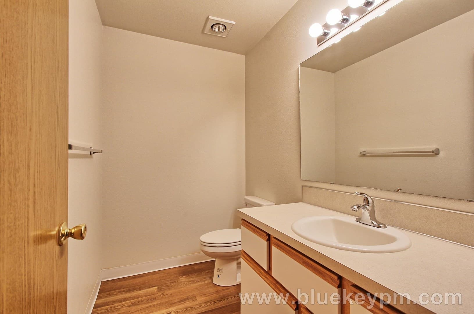 Battle Ground Apartment: 808 SE 4th Street
