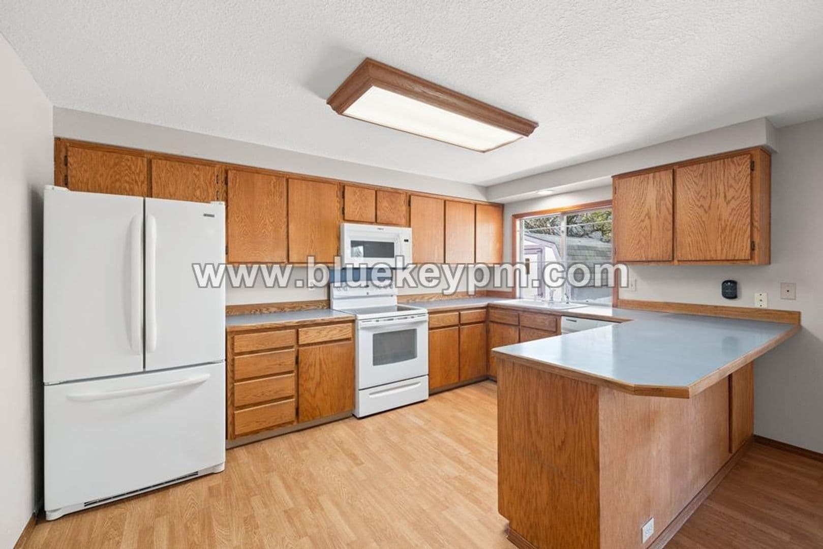 Wilsonville House: 7849 SW Champion Court