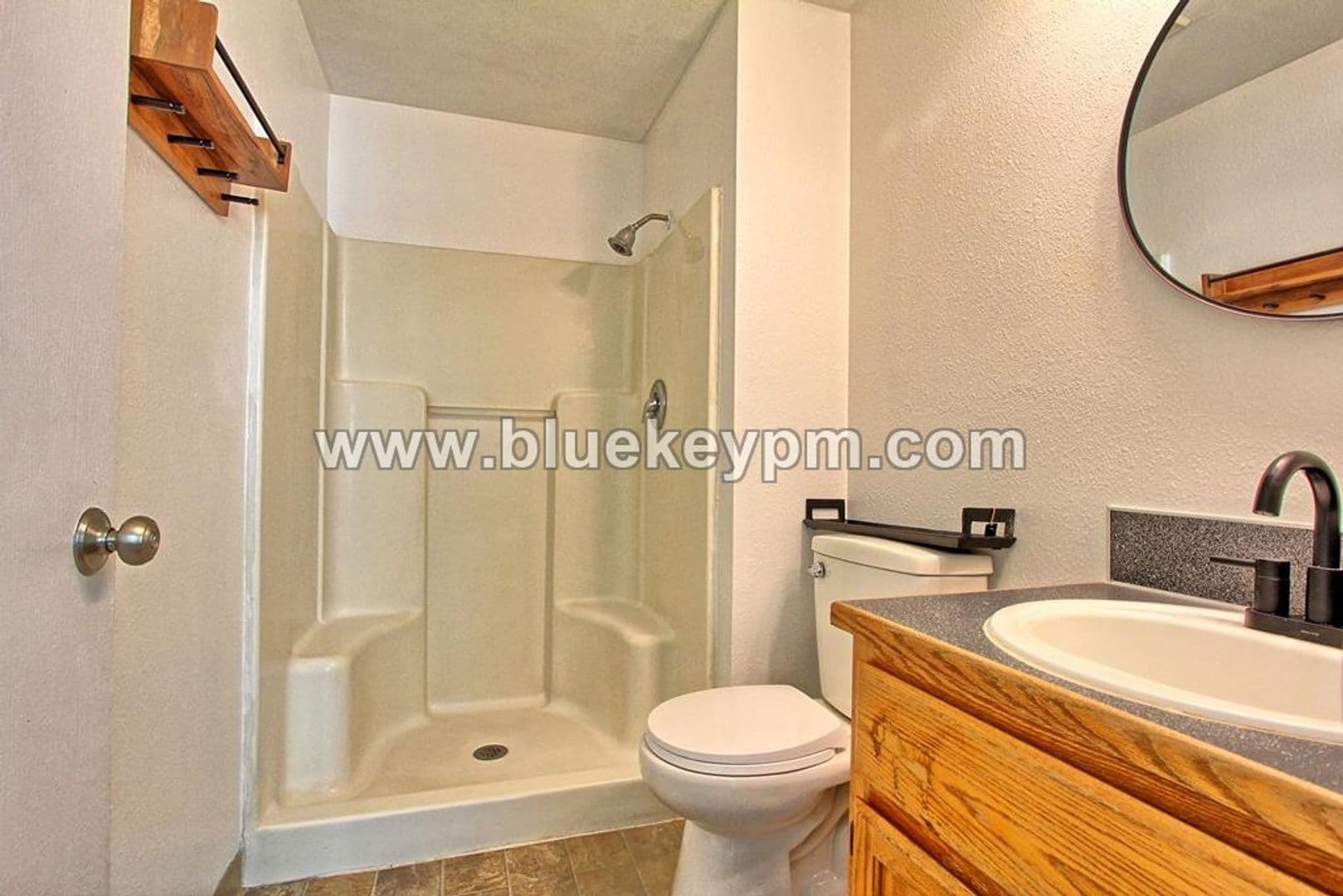 Vancouver House: 8303 NE 136th Avenue