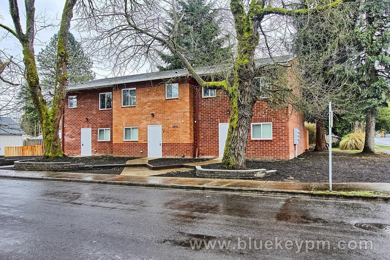 Vancouver House: 2801 E 32nd Street, Unit 3