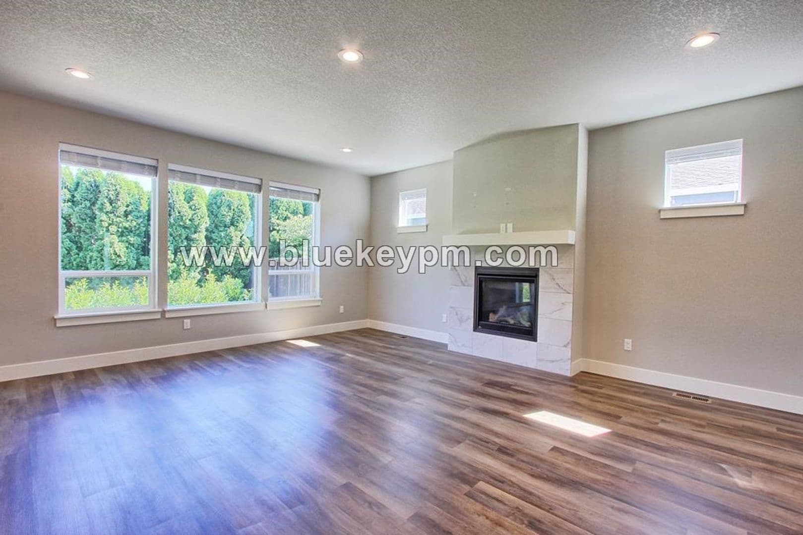 Vancouver House: 6904 NE 72nd Way