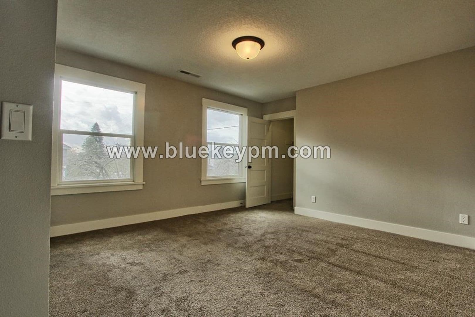 Portland Apartment: 339 N. Skidmore Street