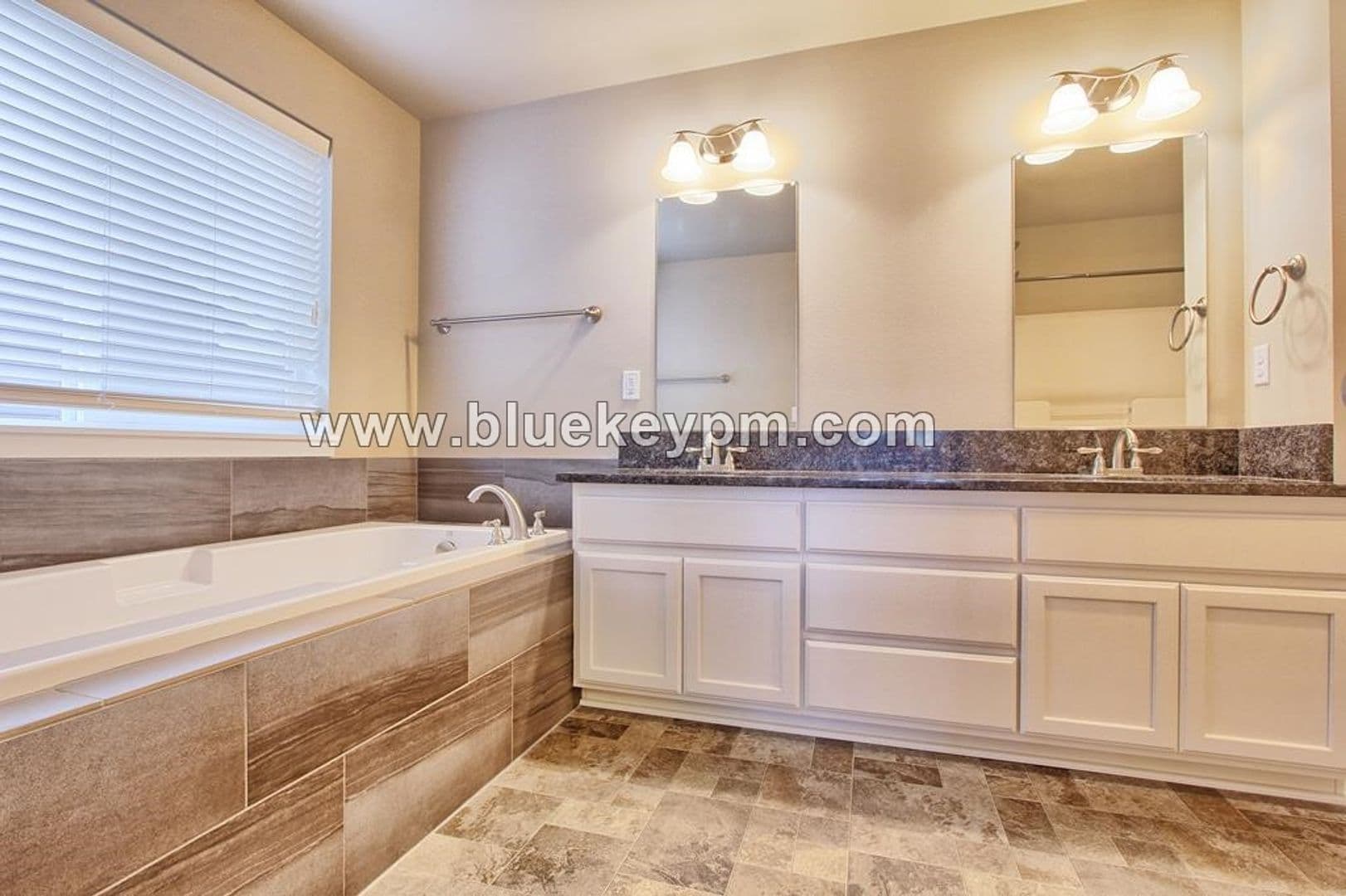 Vancouver House: 11809 NE 102nd Street