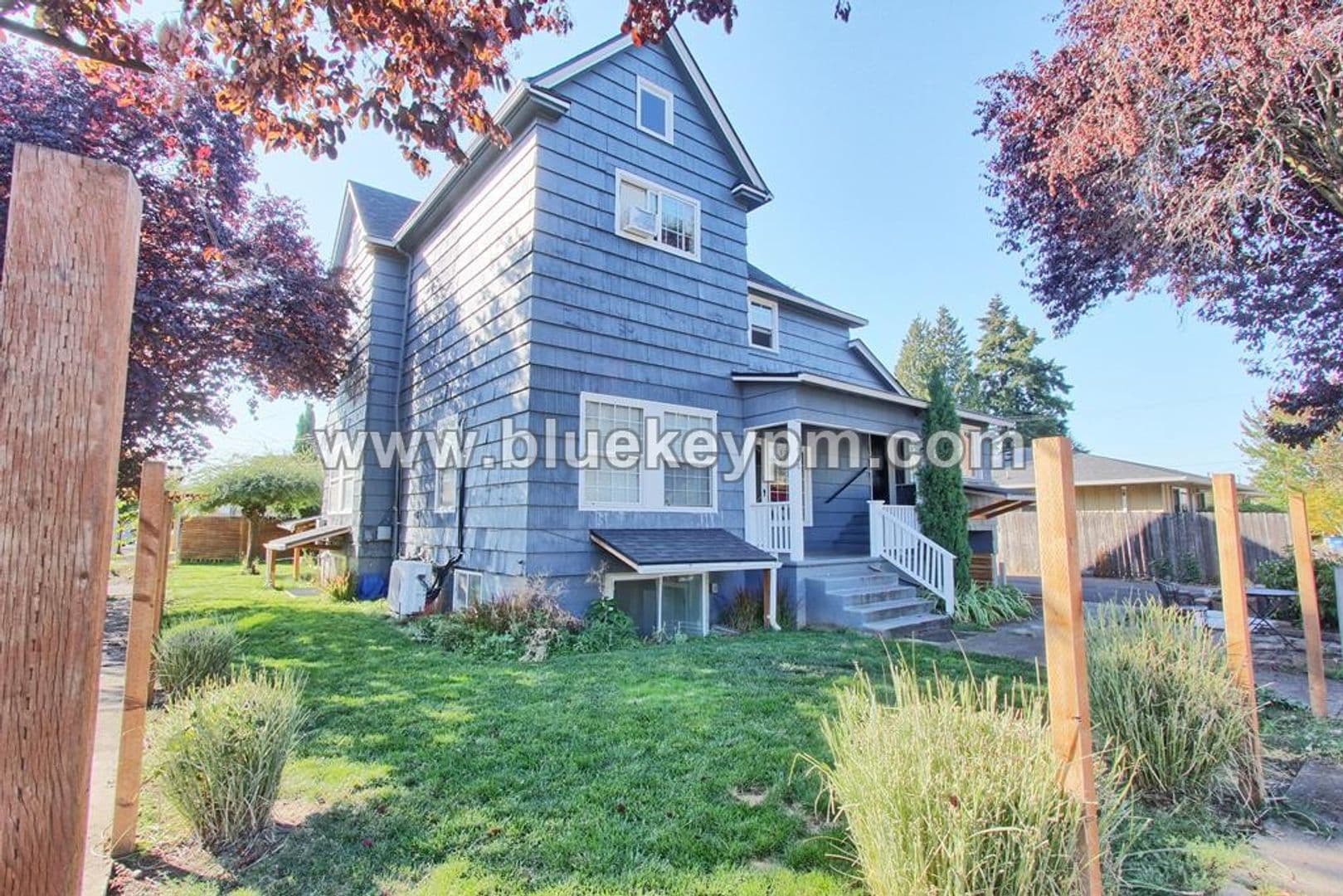 Vancouver House: 2400 Lincoln Avenue   #A