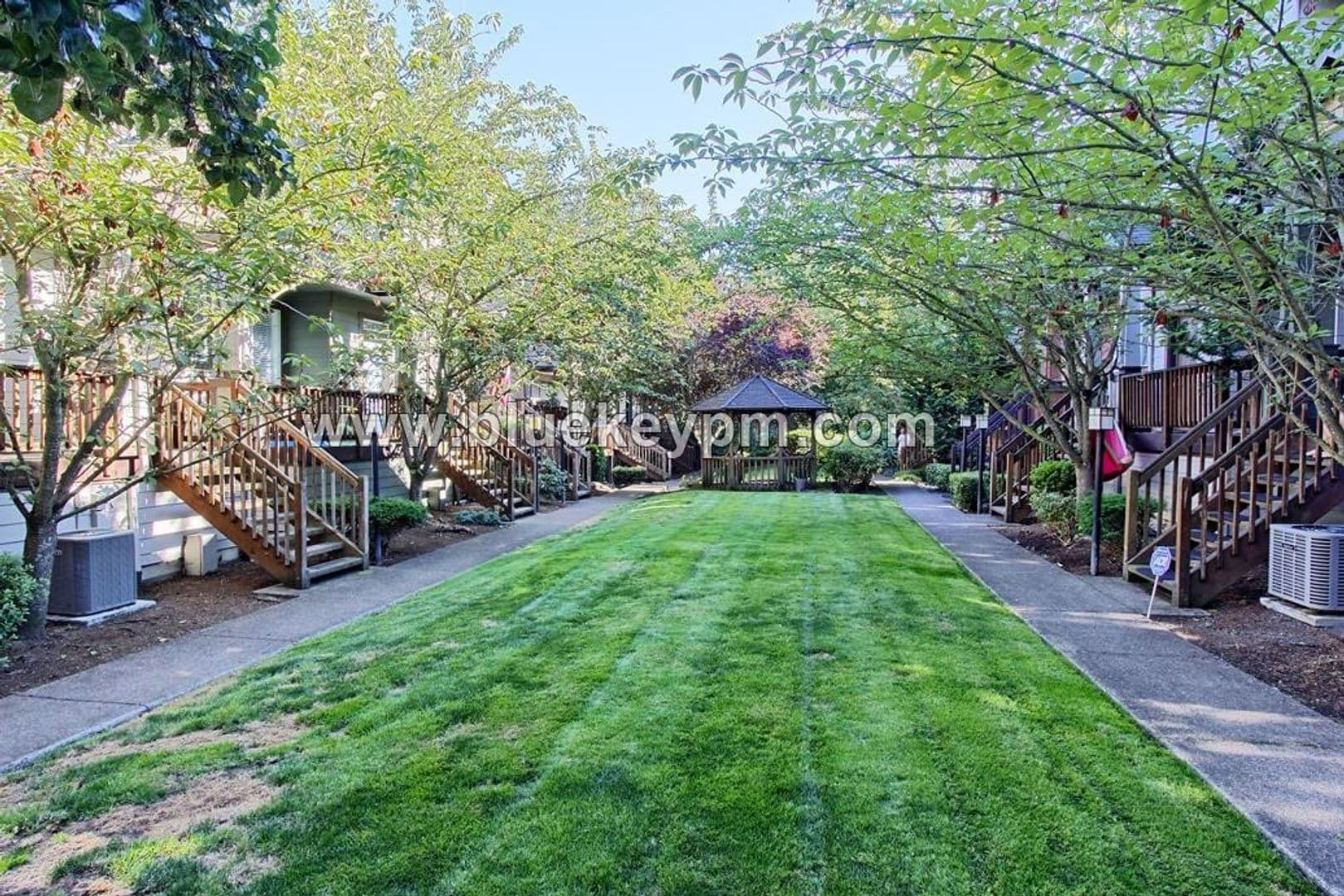 Beaverton House: 16220 SW Gage Ln
