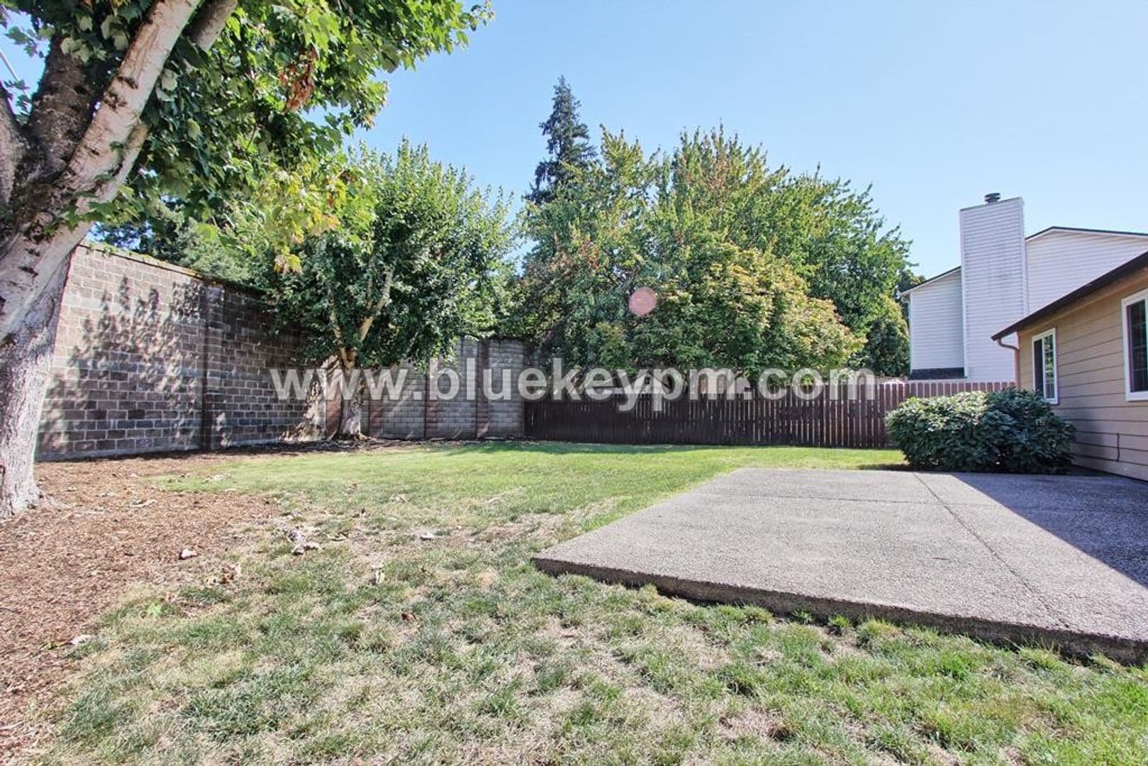 Vancouver House: 8303 NE 136th Avenue