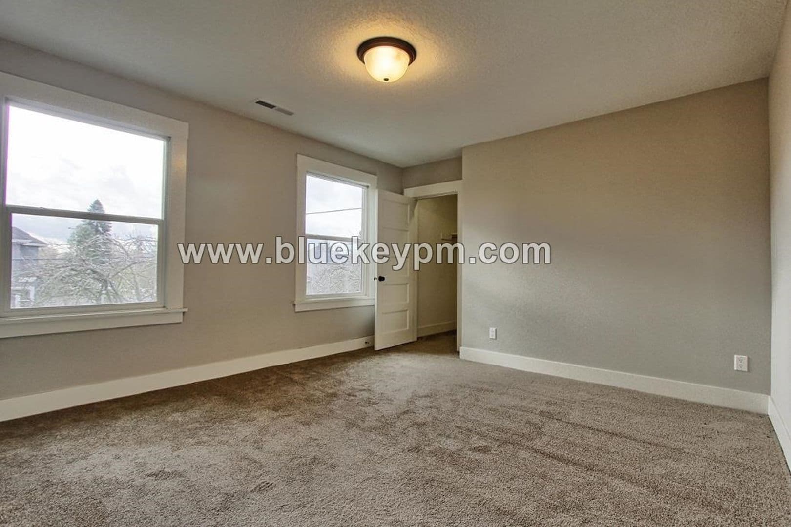 Portland Apartment: 339 N. Skidmore Street
