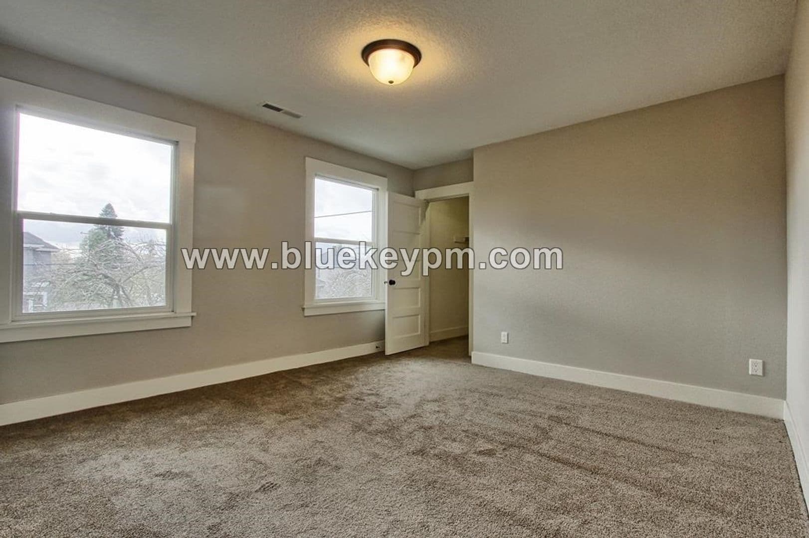 Portland Apartment: 339 N. Skidmore Street