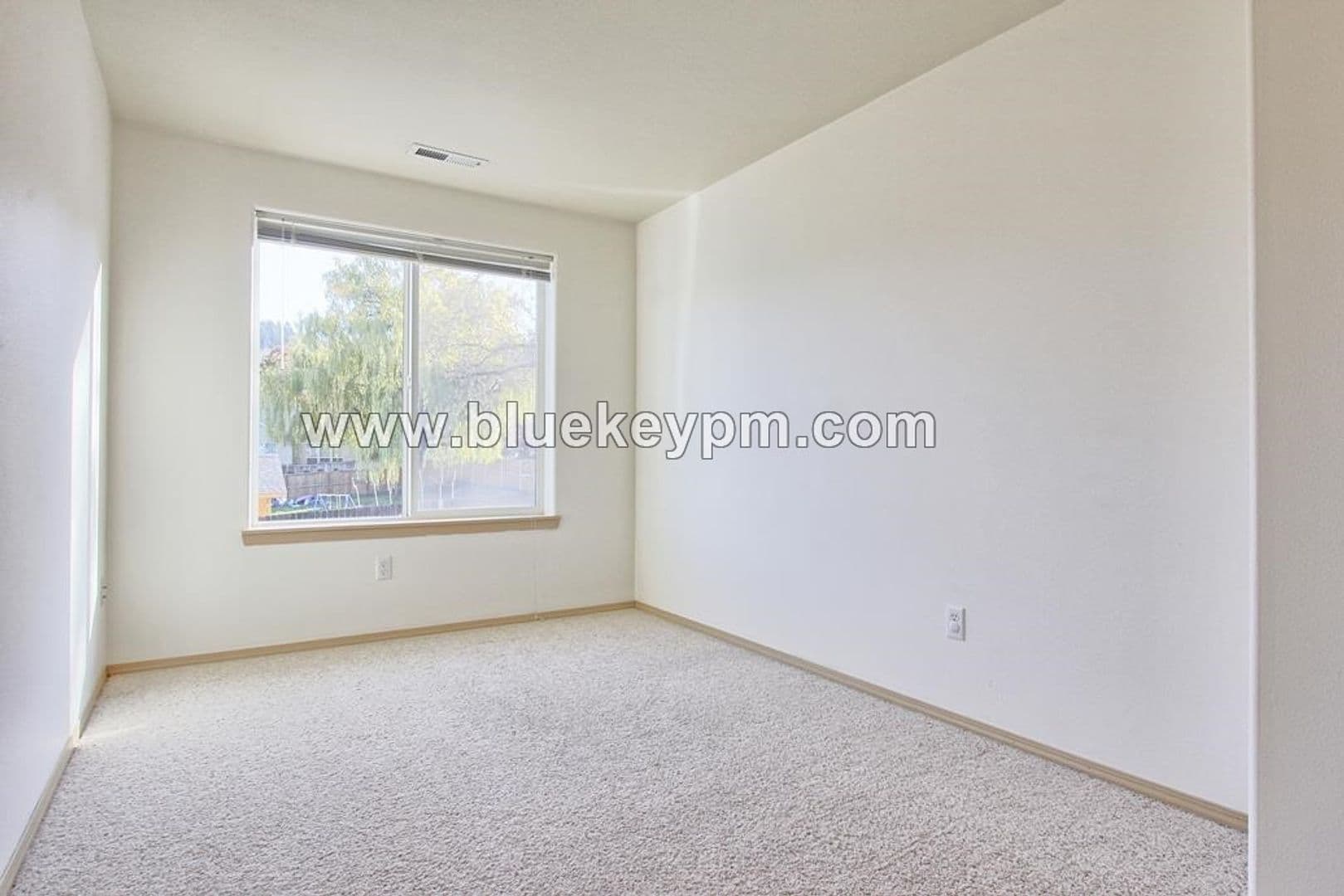 Camas House: 3807 NW Fletcher Court