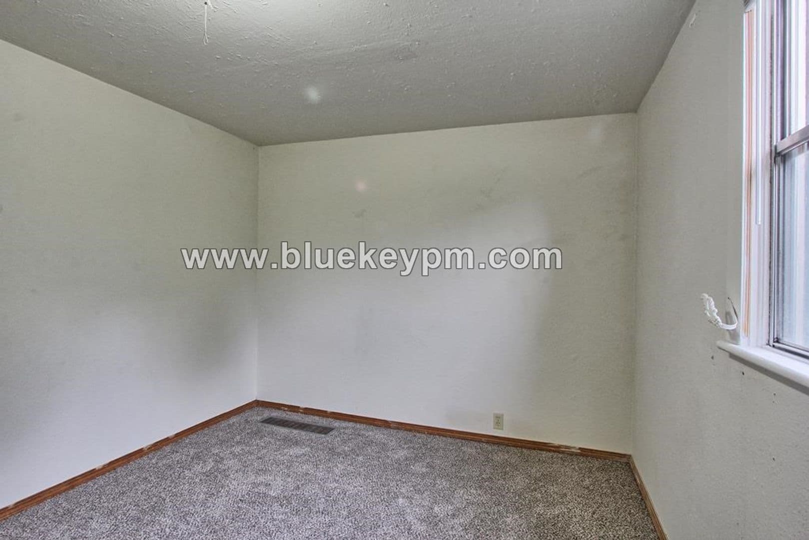 Portland House: 6131 NE Vera Street