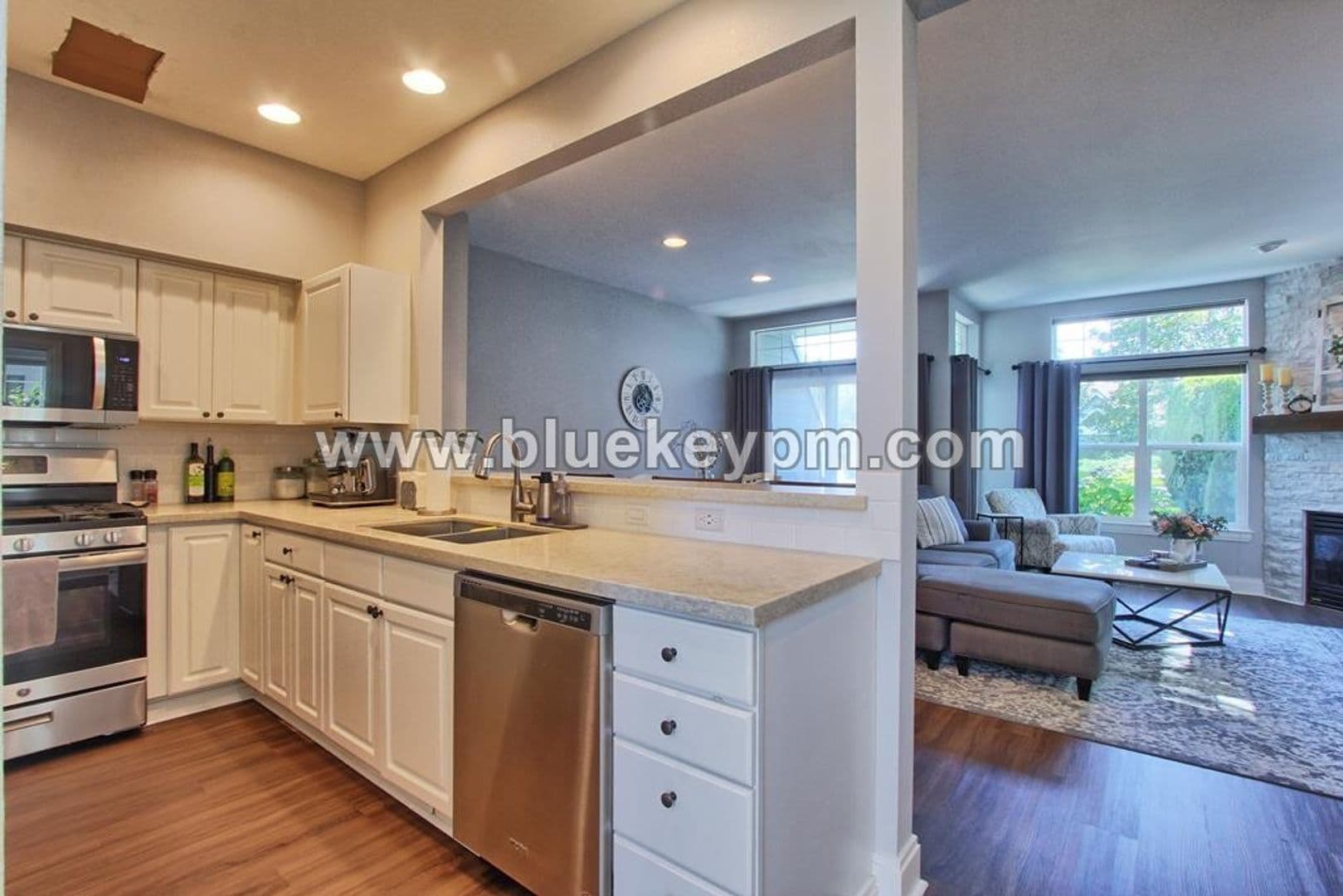 Beaverton House: 12207 SW Meader Way